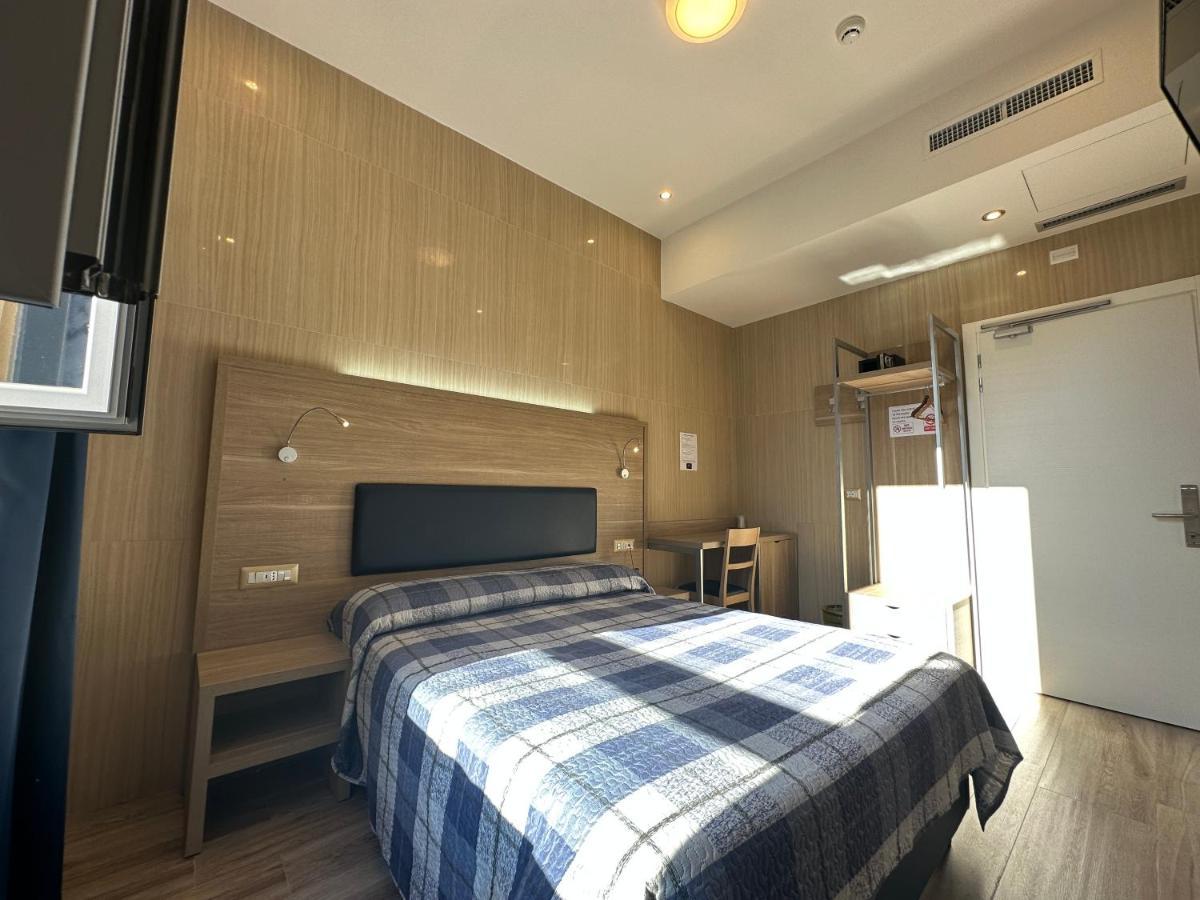 Hotel Midway Милан Экстерьер фото